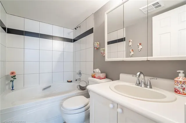 Additional image 30 of 980 Golf Links Rd Unit 107