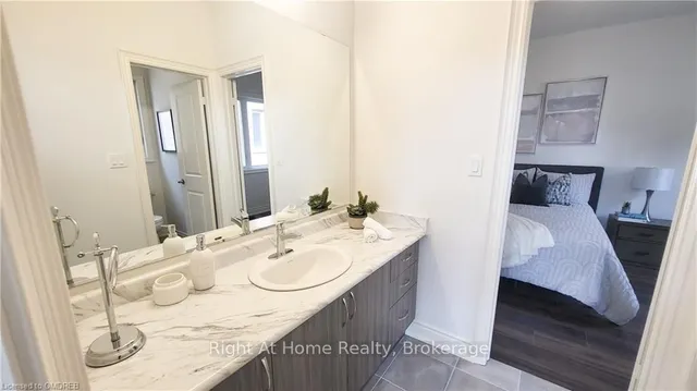 Additional image 19 of 466 HUMPHREY St