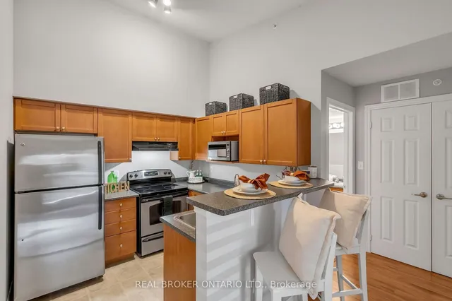 Additional image 12 of 1340 Main St Unit 408