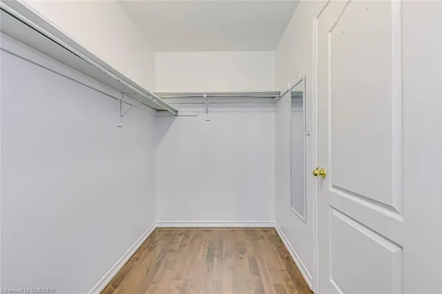 Additional image 29 of 91 Bridgeport Cres