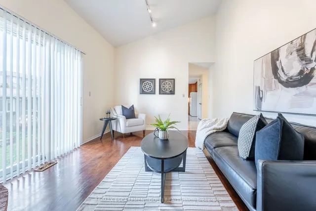 Additional image 18 of 54 Goldcrest Dr