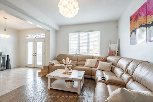 Additional image 9 of 19 HAZELTON Ave