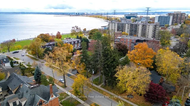 Additional image 32 of 432 Burlington Ave