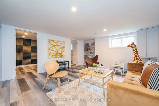 Additional image 36 of 3 Faircroft Blvd