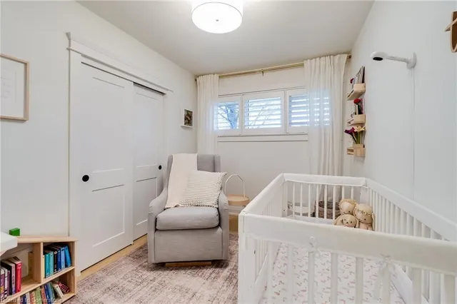 Additional image 31 of 685 Iroquois Ave