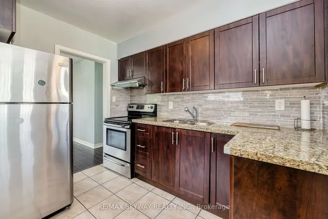 Additional image 14 of 279 ELMWOOD Cres