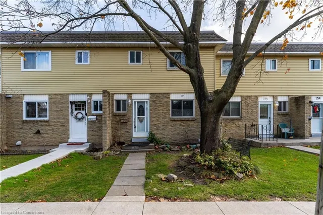 25 Bryna Ave Unit M