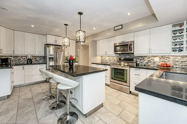 Additional image 13 of 682 Westover Rd