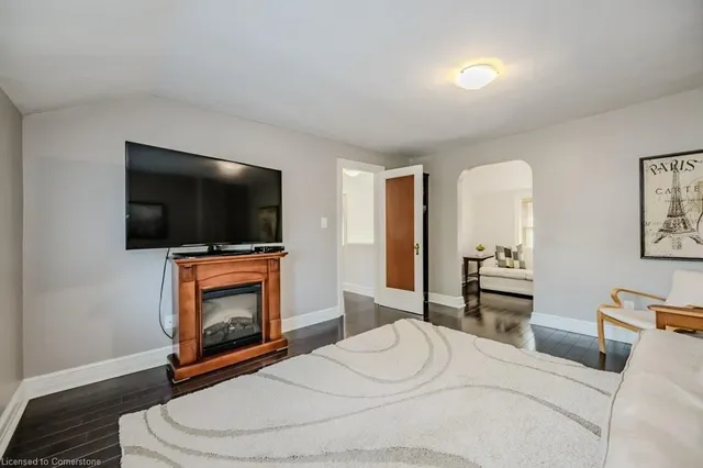 Additional image 29 of 2 Chedoke Ave