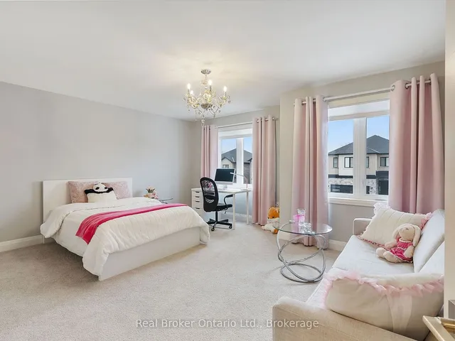 Additional image 26 of 395 Klein Circ