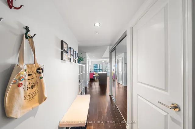 Additional image 12 of 386 Yonge St Unit 2403