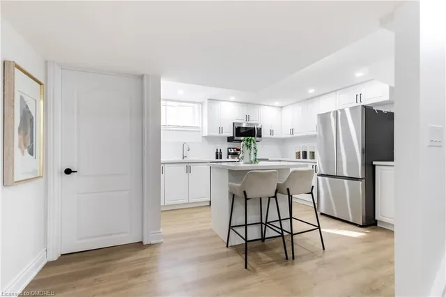 Additional image 33 of 46 Upper Walker Ave