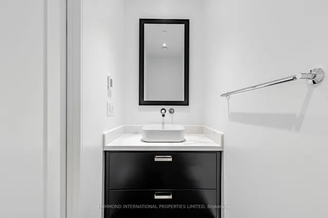 Additional image 27 of 455 Wellington St Unit 708