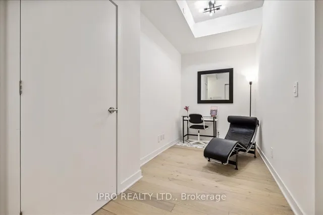 Additional image 17 of 2720 Dundas St Unit 201