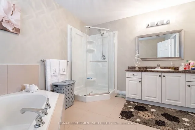 Additional image 18 of 49 Desoto Dr