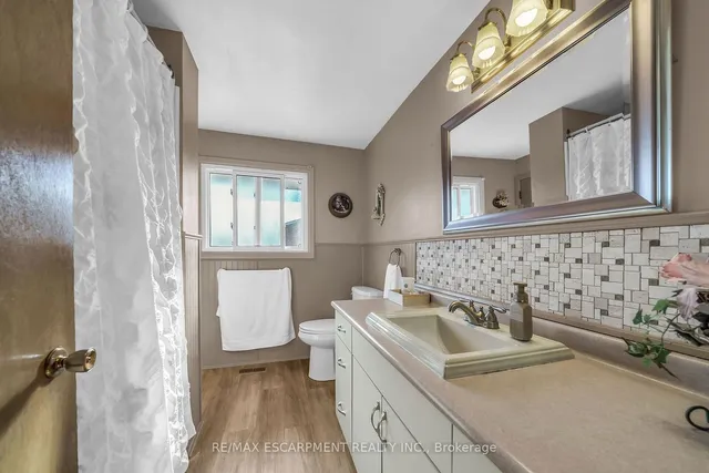 Additional image 22 of 32 Morningside Dr