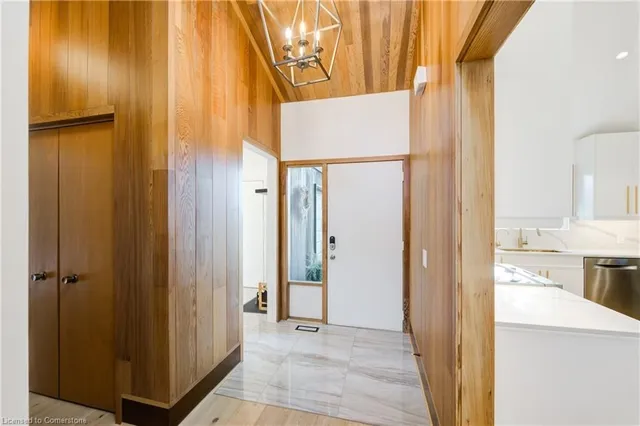 Additional image 12 of 380 Parkside Dr