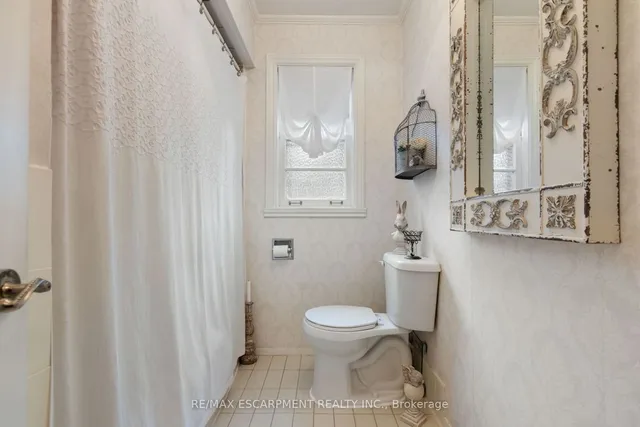 Additional image 39 of 53 Lovers Lane