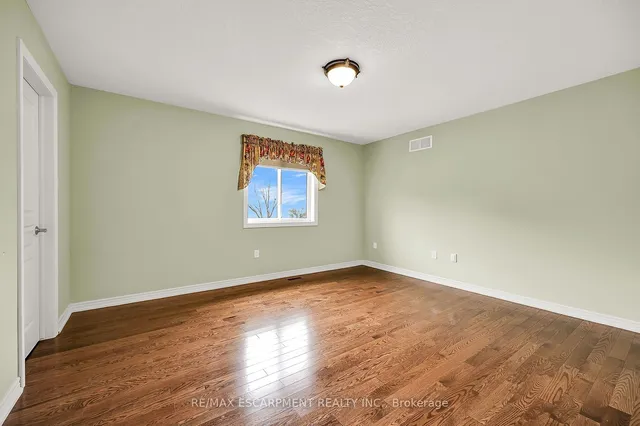 Additional image 25 of 61 Waterford Cres