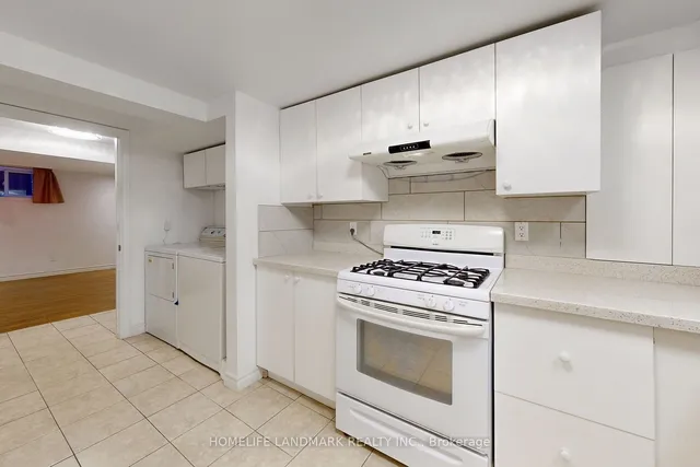 Additional image 5 of 552 Queen Victoria Dr