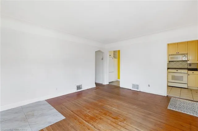 Additional image 16 of 175 Rosedale Ave