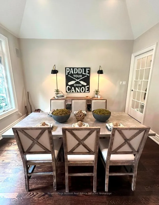 Additional image 31 of 883 Kingsway Dr