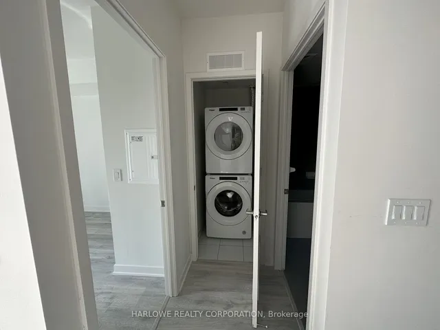 Additional image 5 of 135 Lower Sherbourne St Unit 418 W