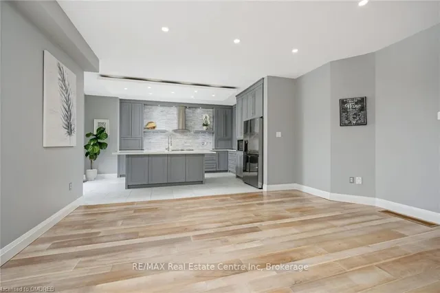 Additional image 8 of 567 SANDERSON Cres