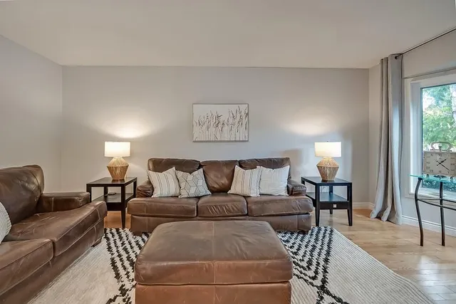 Additional image 4 of 2129 WINDING Way