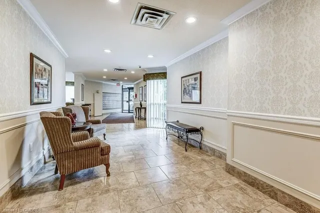 Additional image 7 of 5070 Pinedale Ave Unit 402