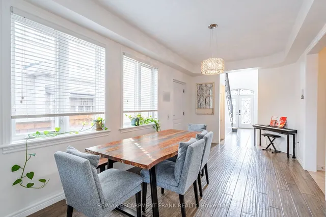 Additional image 7 of 19 HAZELTON Ave