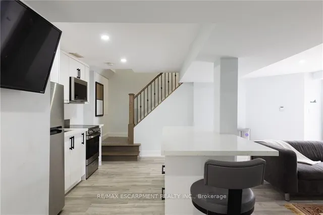 Additional image 26 of 676 Bayshore Blvd