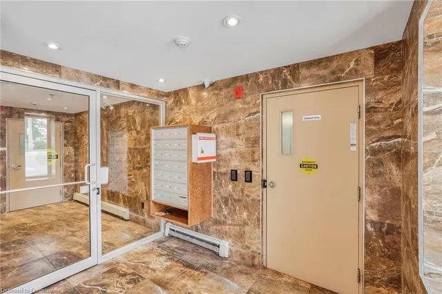 Additional image 19 of 886 Golf Links Rd Unit 104