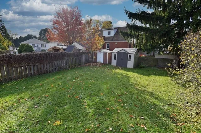 Additional image 46 of 590 Queensdale Ave