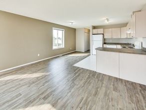 Additional image 4 of 106 McLeod Ave