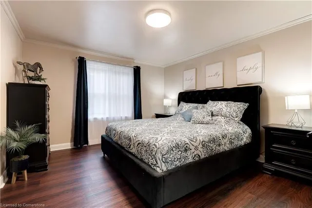 Additional image 13 of 17 Dundas St