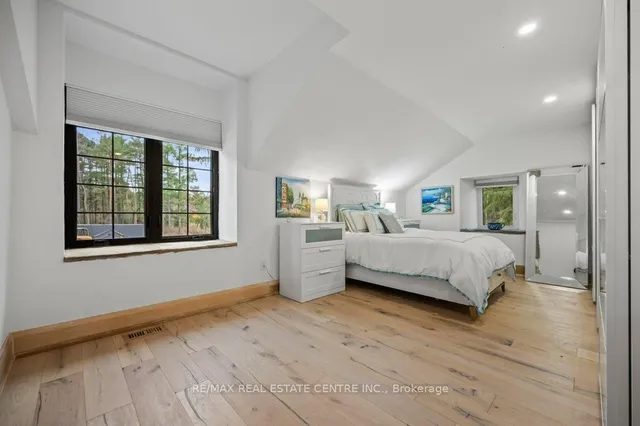 Additional image 29 of 13567 2nd Line