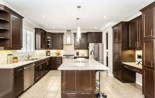 Additional image 11 of 409 Coombs Crt