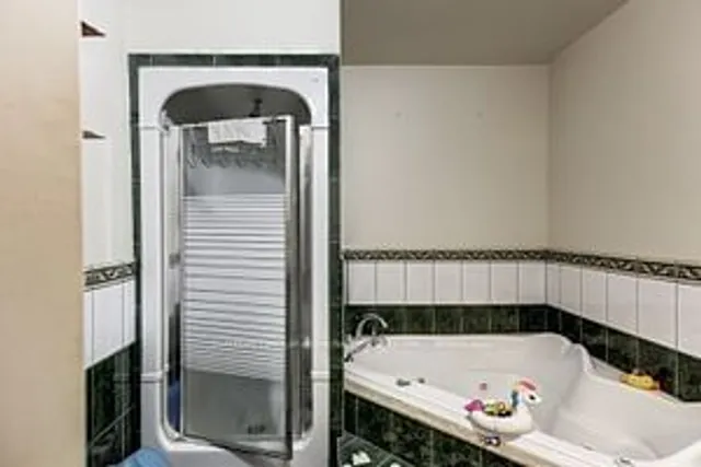 Additional image 28 of 109 Cayuga Ave