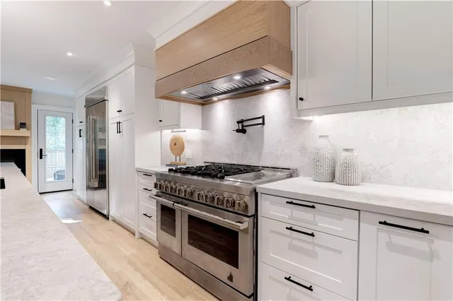 Additional image 13 of 939 TEAL Dr