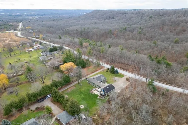 Additional image 50 of 73 Valley Rd