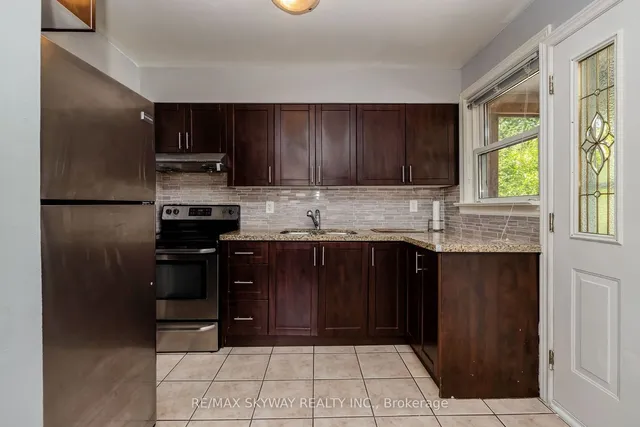 Additional image 13 of 279 ELMWOOD Cres