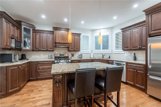 Additional image 13 of 12 Cowper Crt