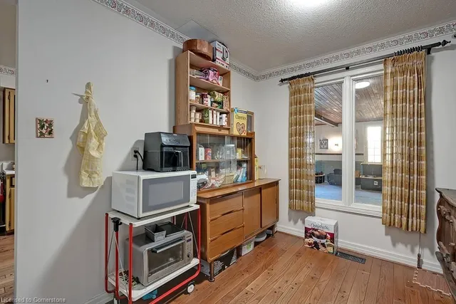 Additional image 16 of 251 Glen Afton Dr