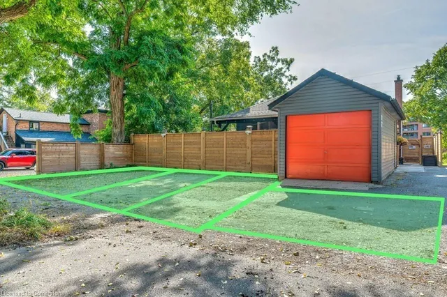 Additional image 35 of 17 Dundas St