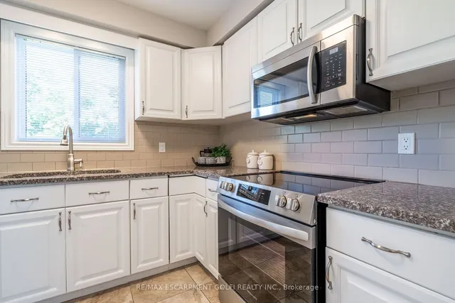 Additional image 15 of 305 Woodland Dr