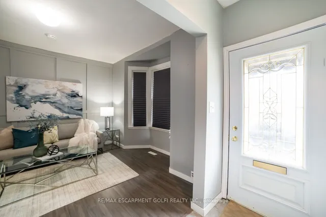 Additional image 3 of 381 Herkimer St