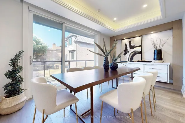 Additional image 4 of 3052 Bayview Ave