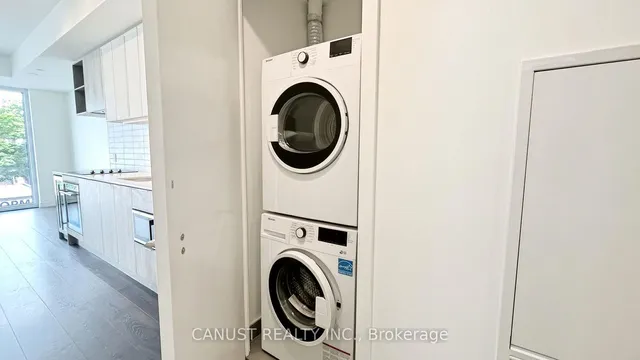 Additional image 13 of 2020 Bathurst St Unit 526