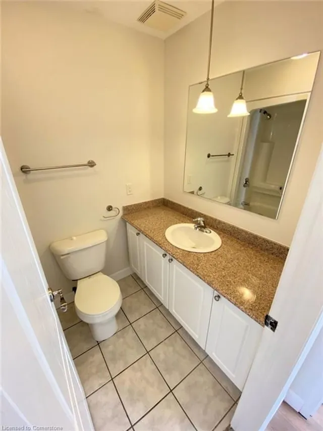 Additional image 20 of 135 James St Unit 1206